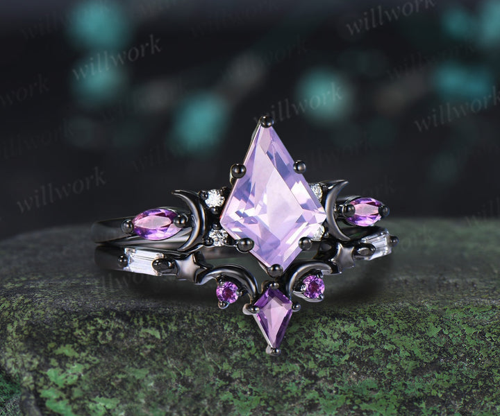 Unique Black Gold Kite Cut Lavender Amethyst Ring Crescent Moon Star Purple Engagement Ring  Gothic Bridal Ring