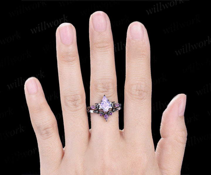 Unique Black Gold Kite Cut Lavender Amethyst Ring Crescent Moon Star Purple Engagement Ring  Gothic Bridal Ring