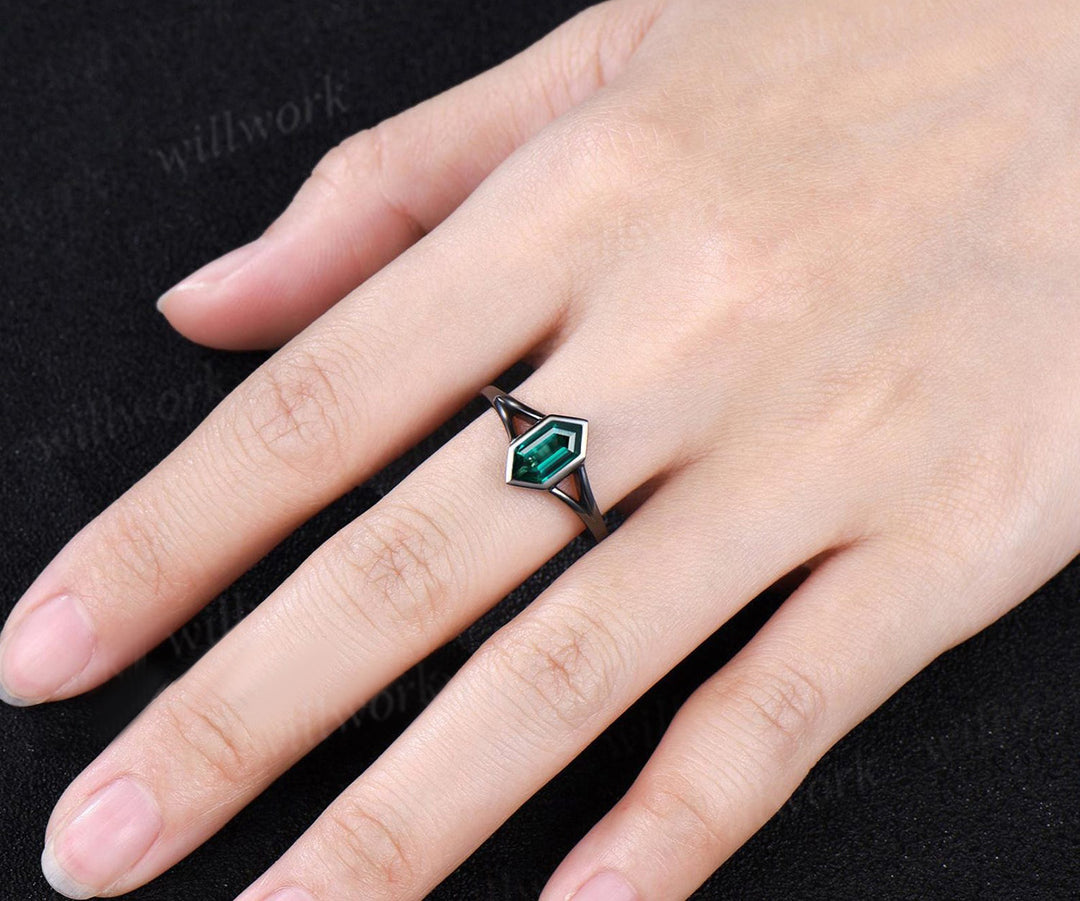 Long Hexagon Cut Emerald Engagement Ring 14k Black Gold Bezel Setting Split Shank Ring May Birthstone Solitaire Ring Women