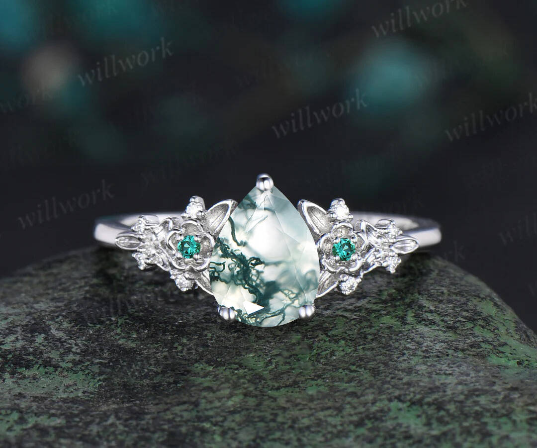 Vintage pear green moss agate engagement ring rose gold leaf flower emerald ring women unique cluster diamond bridal wedding ring set gift