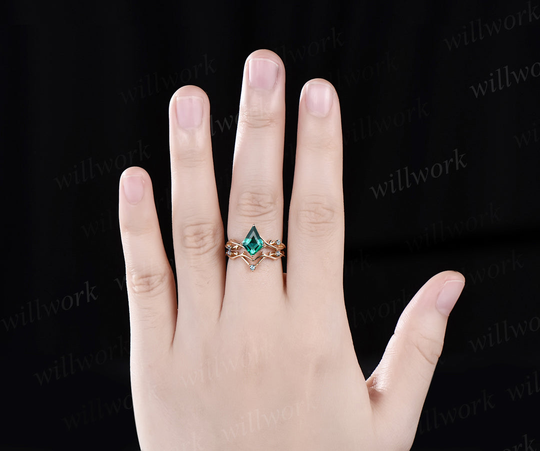 Unique Kite cut green emerald Engagement Ring Vintage Twig Alexandrite Ring Branch Ring yellow Gold Silver Ring Promise Bridal Set anniversary gift