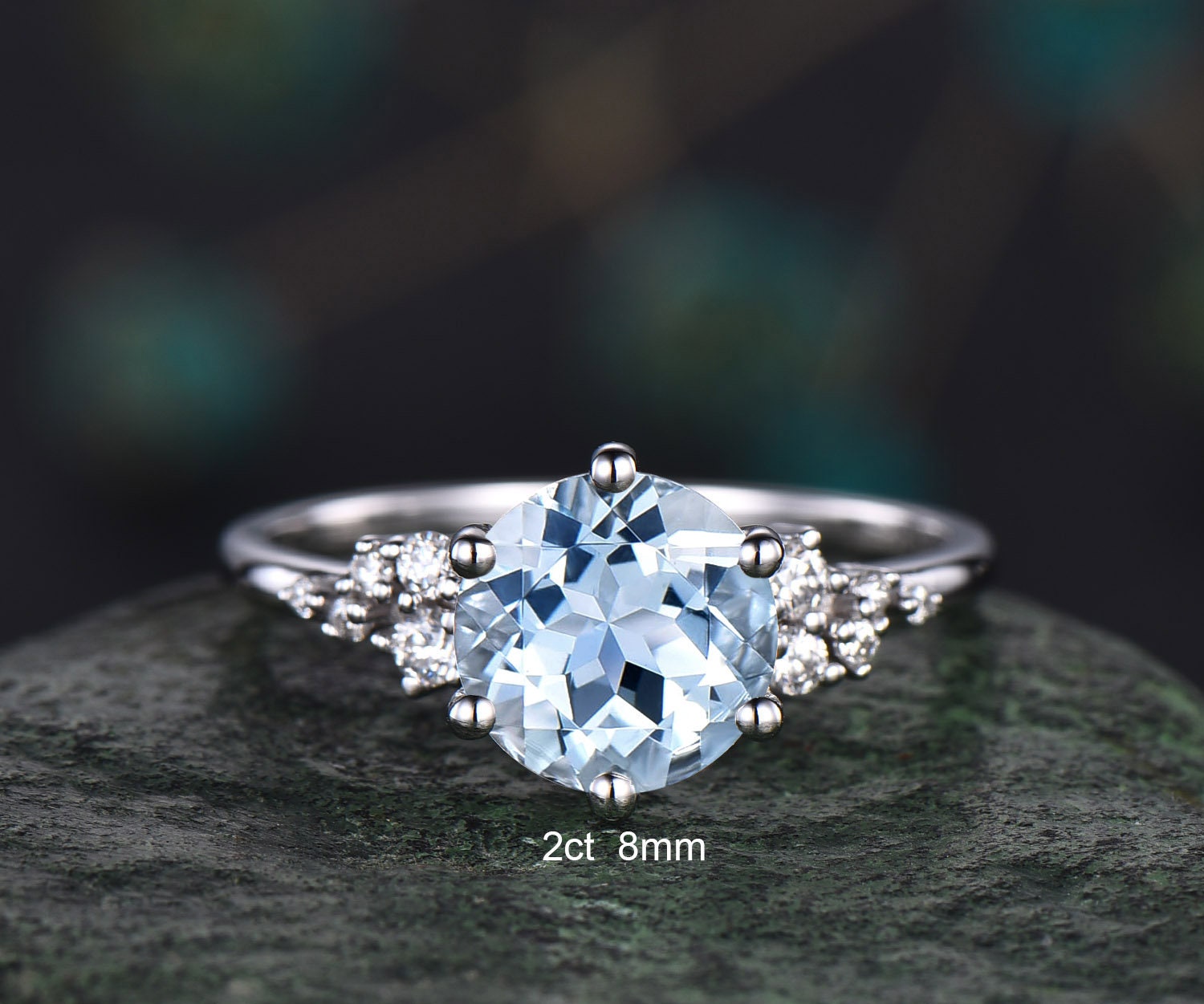 【きれいめファッション51選】上品さと清潔感をキープし Dainty round aquamarine ring gold vintage aquamarine アクセサリー