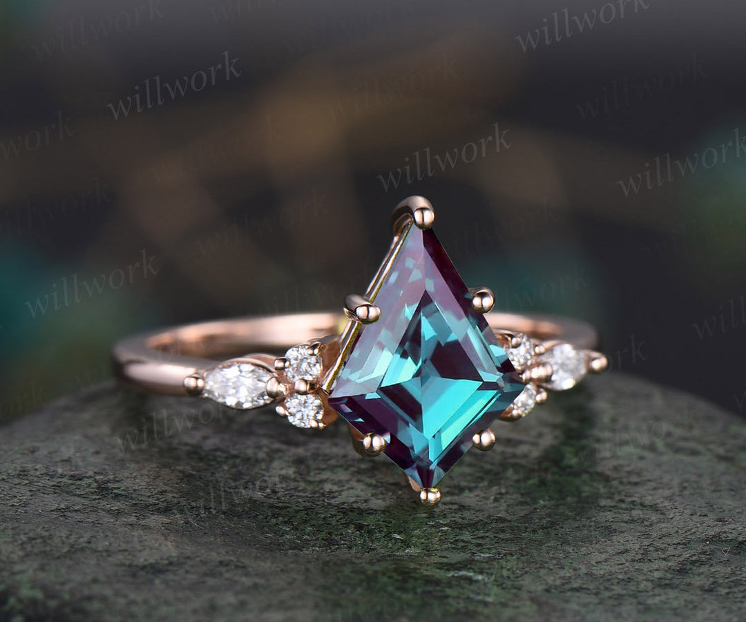 8x11mm kite cut Alexandrite ring solid 14k rose gold unique Alexandrite engagement ring set emerald diamond promise bridal ring set women