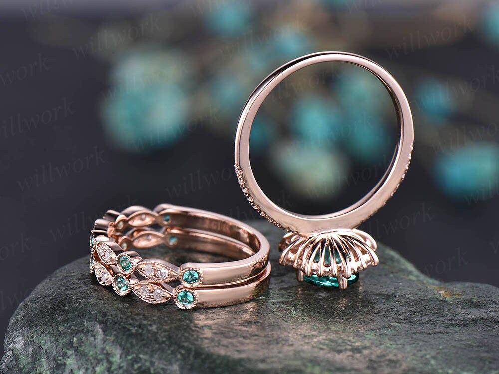 3pc Halo cluster emerald engagement ring rose gold moissanite halo ring natural emerald diamond wedding band vintage women bridal ring set