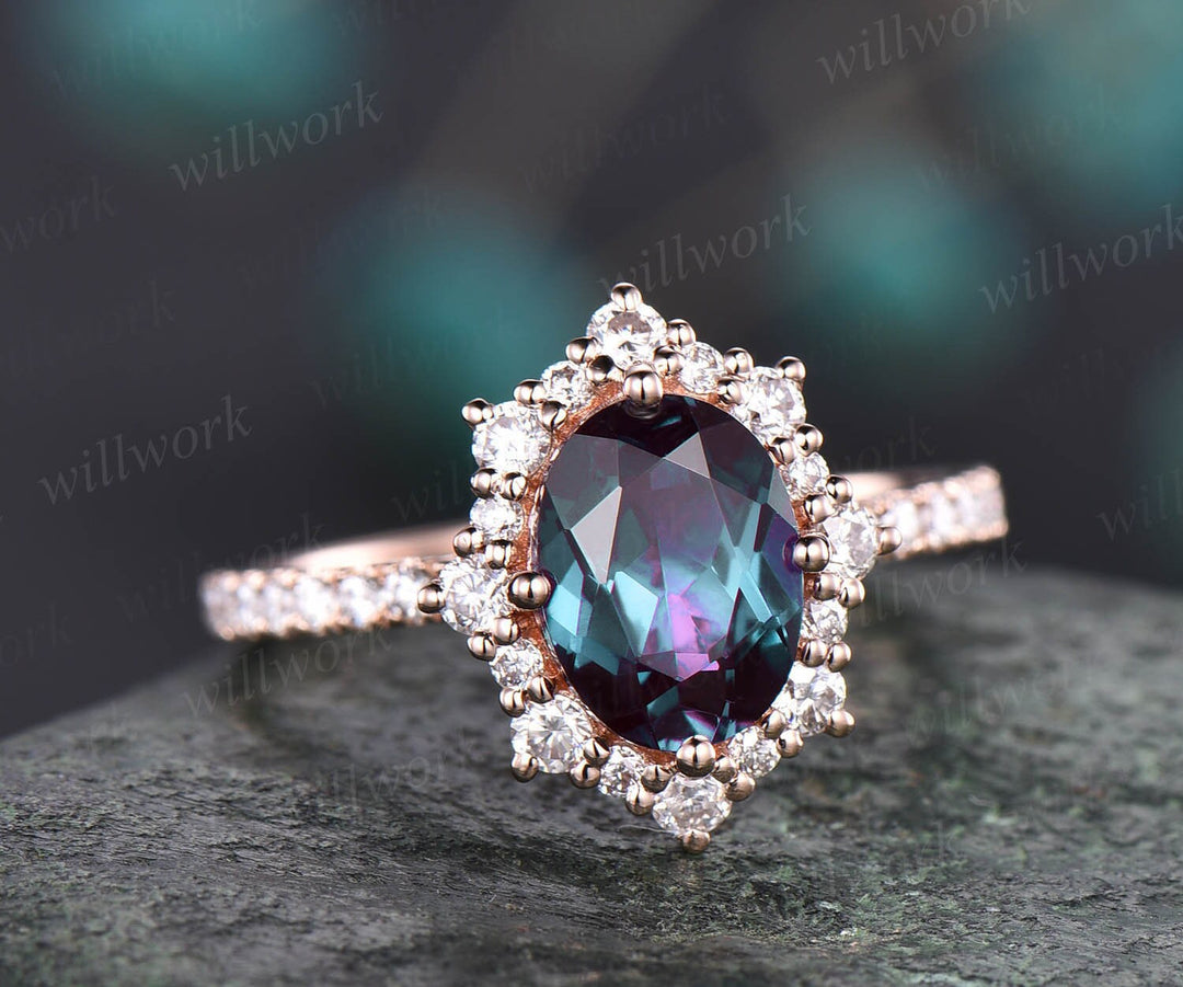 Oval 6x8mm alexandrite rings for women rose gold Vintage Alexandrite engagement ring moissanite halo ring cluster uniuqe ring jewelry gift