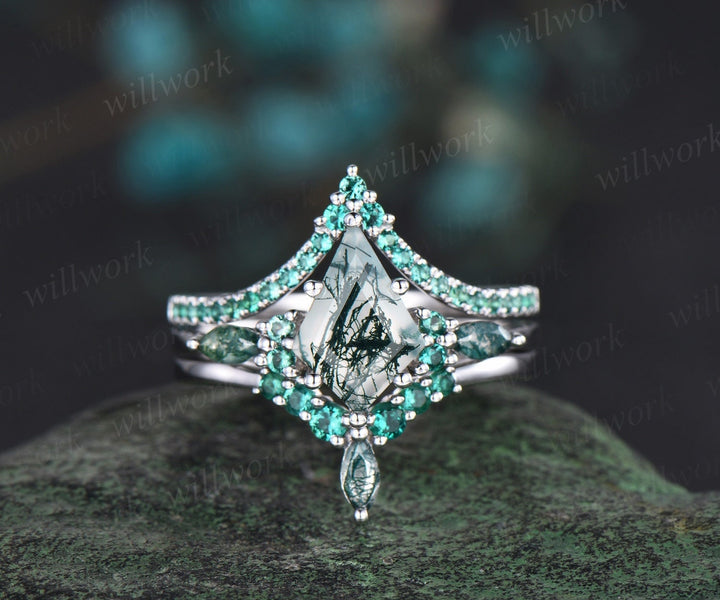 Kite cut green moss agate engagement ring white gold stacking vintage emerald wedding bridal ring set women gemstone jewelry