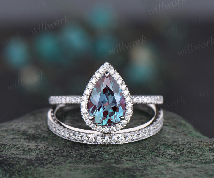 Pear shaped Alexandrite ring vintage white gold halo unique engagement ring set women half eternity diamond bridal ring set jewelry