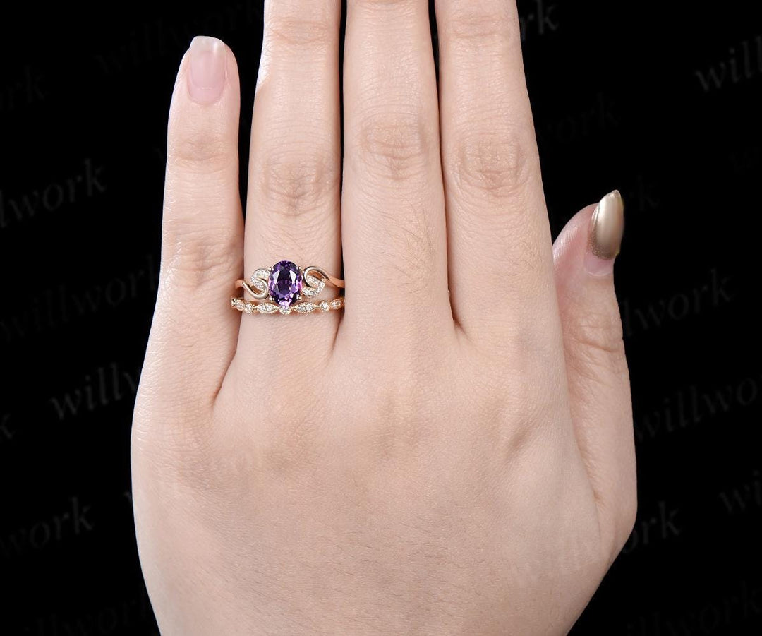 Oval cut purple amethyst ring vintage yellow gold leaf nature inspired engagement ring set half eternity Milgrain diamond bridal set women