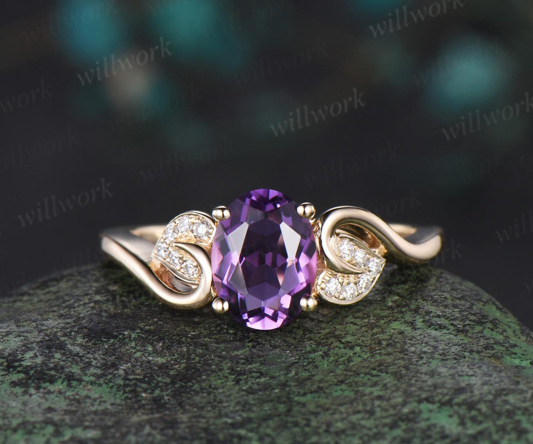 Oval cut purple amethyst ring vintage yellow gold leaf nature inspired engagement ring set half eternity Milgrain diamond bridal set women