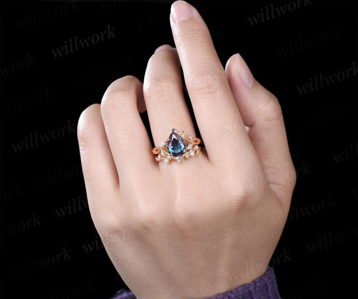 Pear cut alexandrite ring vintage infinity split shank engagement ring set art deco leaf diamond ring women antique unique wedding set gift