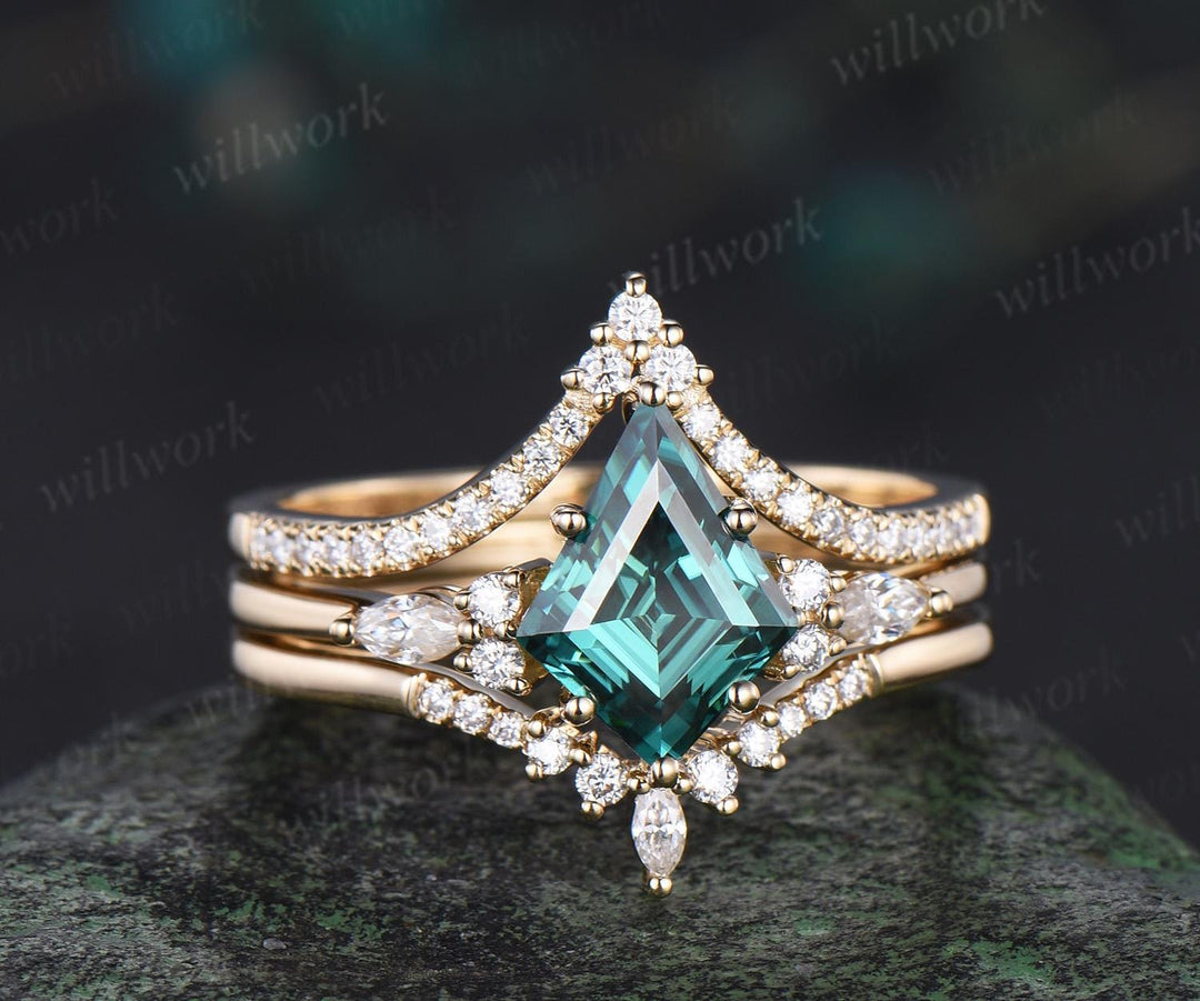 8x11mm kite cut green moissanite ring vintage unique engagement ring set solid 14k yellow gold art deco retro promise wedding ring set women