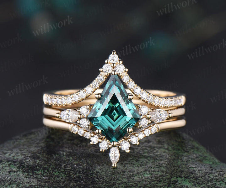 8x11mm kite cut green moissanite ring vintage unique engagement ring set solid 14k yellow gold art deco retro promise wedding ring set women
