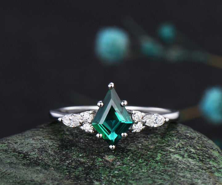 Kite cut emerald engagement ring set solid 14k white gold moissanite amethyst wedding ring set women
