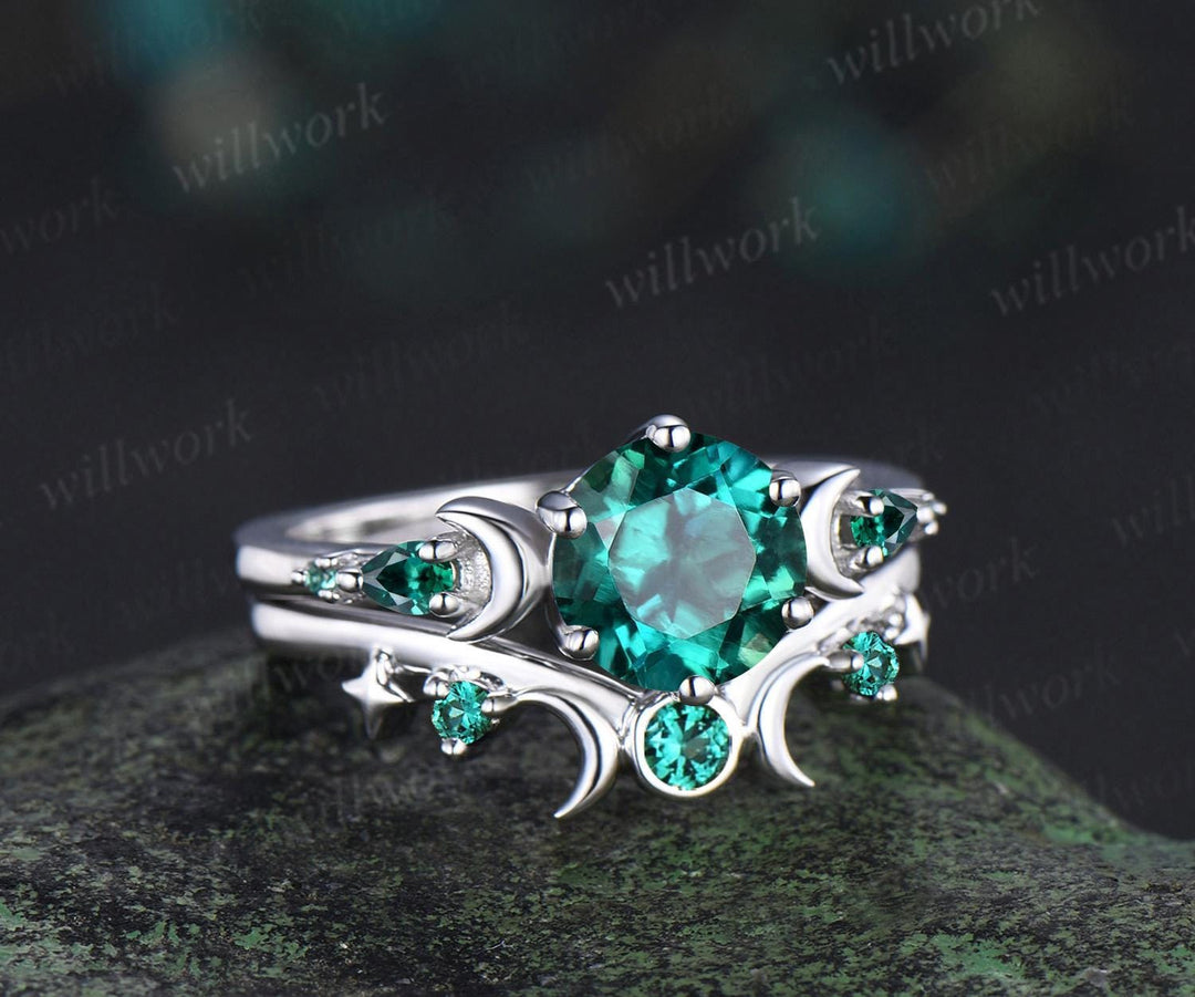 Round cut green emerald ring vintage 18k white gold moon five stone unique engagement ring emerald bezel sun star ring jewelry