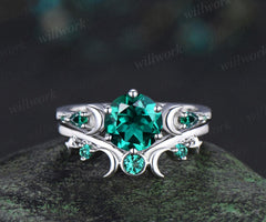 Round cut green emerald ring vintage 18k white gold moon five stone unique engagement ring emerald bezel sun star ring jewelry