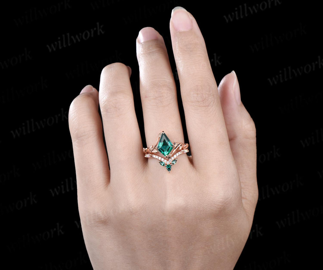Vintage kite cut green emerald engagement ring set 14k rose gold branch nature inspired leaf opal bridal ring set women jewelry