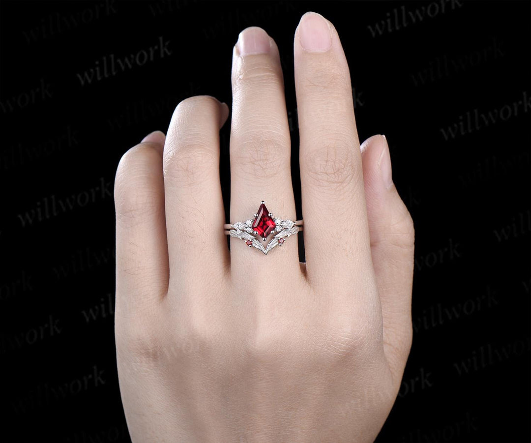 Kite cut red ruby ring vintage white gold unique leaf nature inspired engagement ring set handmade bridal set women jewelry