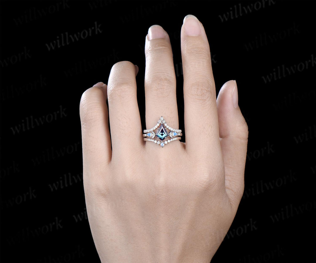 3pc kite cut Alexandrite ring vintage white gold moon five stone engagement ring set moonstone diamond unique wedding promise ring women