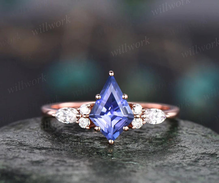 Kite cut natural tanzanite engagement ring set 14k rose gold marquise cut diamond ring women unique bridal wedding ring set gift