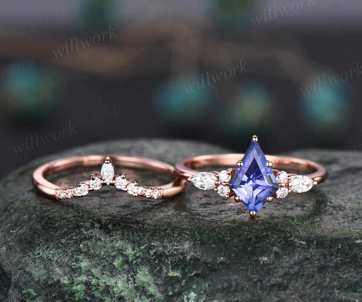 Kite cut natural tanzanite engagement ring set 14k rose gold marquise cut diamond ring women unique bridal wedding ring set gift