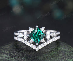 Princess cut red green emerald engagement ring cluster diamond wedding ring set women May birthstone