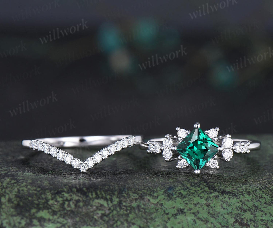 Princess cut red green emerald engagement ring cluster diamond wedding ring set women May birthstone