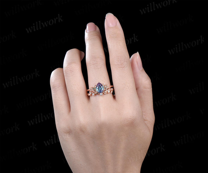 Vintage pear fireworks cut alexandrite engagement ring solid 14k rose gold leaf floral unique cluster emerald wedding ring set women