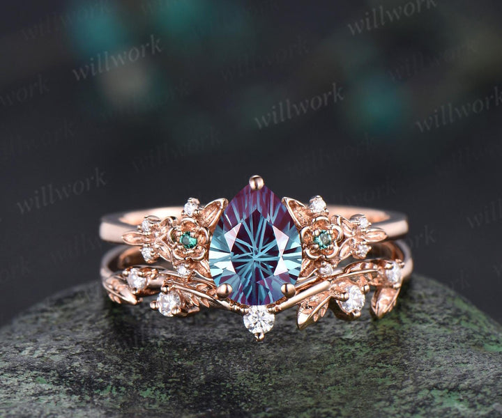 Vintage pear fireworks cut alexandrite engagement ring solid 14k rose gold leaf floral unique cluster emerald wedding ring set women