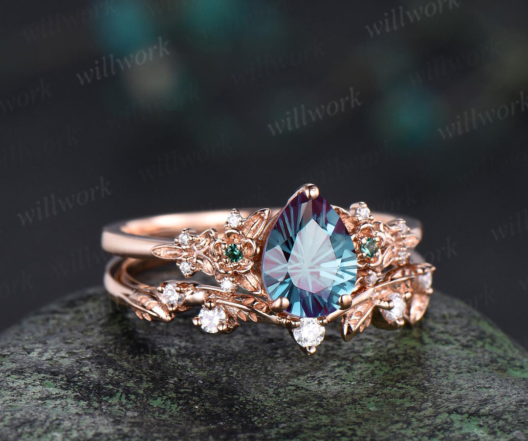 Vintage pear fireworks cut alexandrite engagement ring solid 14k rose gold leaf floral unique cluster emerald wedding ring set women