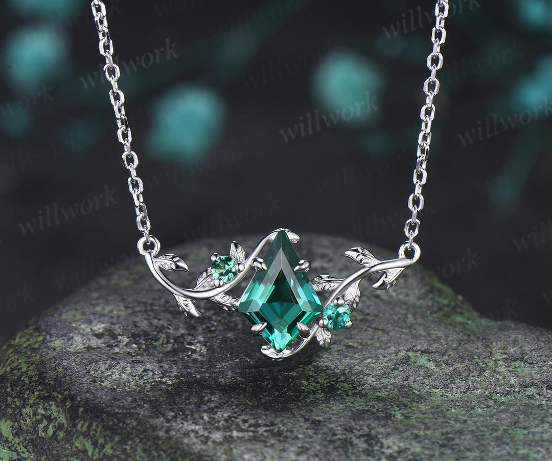 Kite cut green emerald necklace vintage twisted leaf nature inspired three stone unique pendant women anniversary bridal gift mother