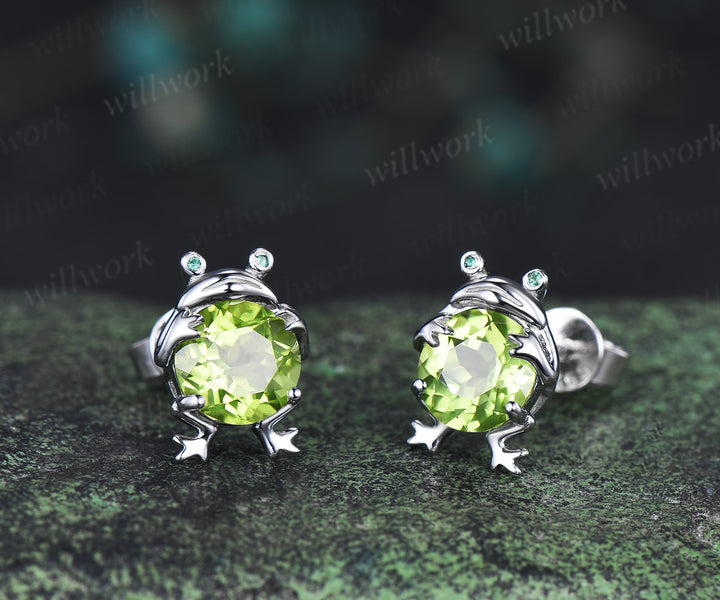Frog stud earrings round peridot earrings 14k white gold emerald nature animal jewelry gift