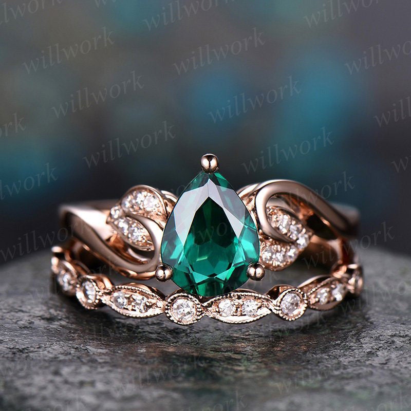 2pcs pear emerald engagement ring set rose gold emerald ring vintage art deco flower diamond wedding bridal ring set May birthstone ring