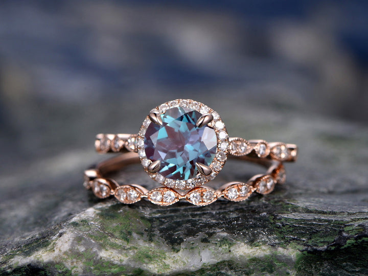 Unique round alexandrite engagement ring set art deco vintage halo milgrain diamond ring for women 14k rose gold anniversary bridal ring set