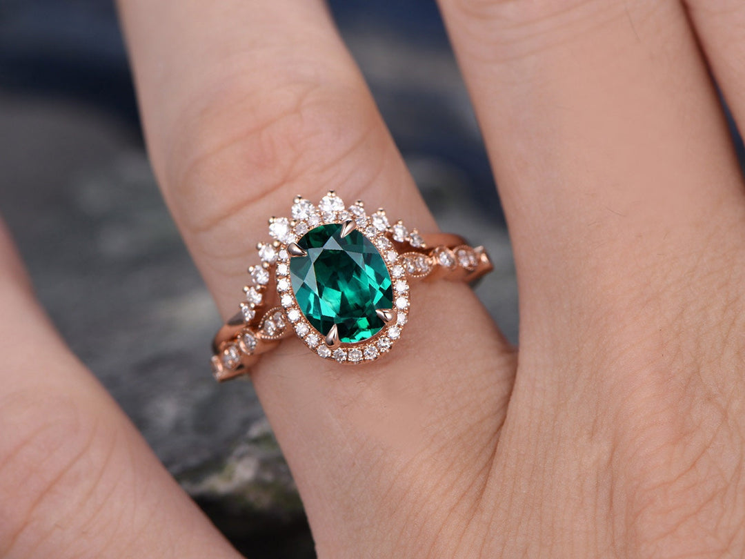 2pcs emerald bridal ring set green emerald engagement ring set rose gold marquise diamond halo ring moissanite crown wedding ring band gift
