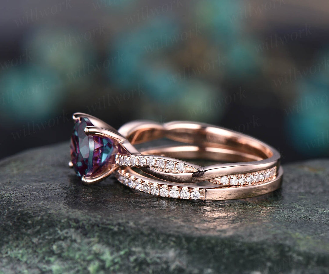 2pcs diamond ring Alexandrite engagement ring set rose gold twisted 3/4 eternity Alexandrite ring vintage wedding bridal set unique jewelry