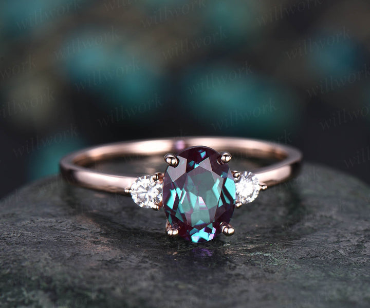 6x8mm oval cut Alexandrite ring Lab treated Alexandrite engagement ring solid 14k rose gold moissanite wedding ring unique jewelry