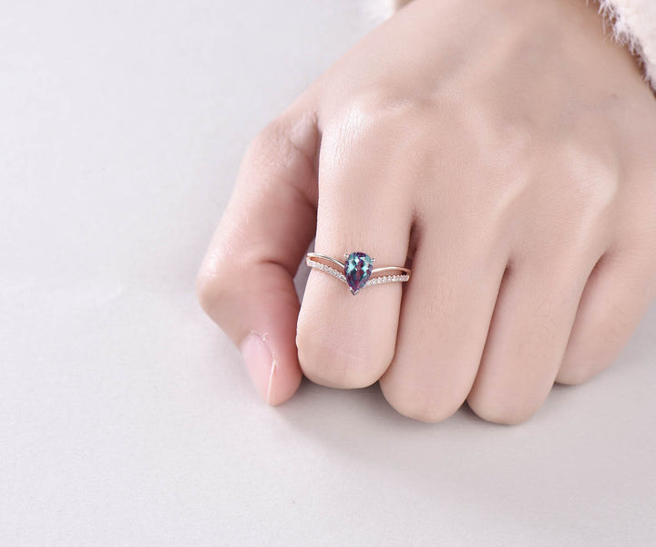 5x7mm Pear Lab treated Alexandrite engagement ring rose gold diamond split shank stacking ring vintage engagement ring June birthstone ring
