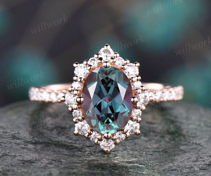 Oval 6x8mm alexandrite rings for women rose gold Vintage Alexandrite engagement ring moissanite halo ring cluster uniuqe ring jewelry gift