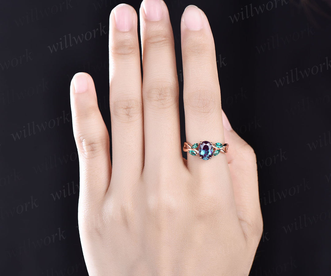 Unique oval cut Alexandrite engagement ring art deco cluster vintage emerald ring for women 18k rose gold silver infinity twisted ring band