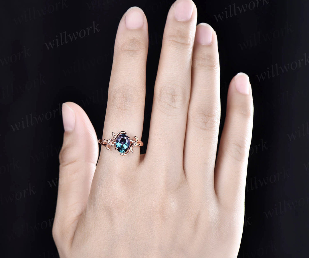 Vintage Alexandrite Engagement Ring Leaf Flower 14K Rose Gold Ring Oval Cut Color Change Alexandrite Ring for Women Sterling Silver Jewelry 10K Rose