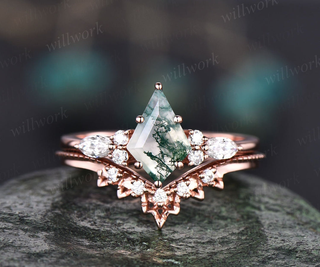 Vintage moss agate engagement ring set rose gold kite cut ring art