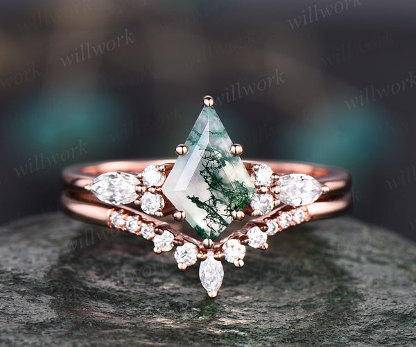 Vintage kite cut green moss agate engagement ring set 14k rose gold marquise moissanite