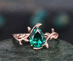Pear shaped emerald ring gold silver vintage nature inspired unique emerald engagement ring antique leaf ring bridal wedding ring for women