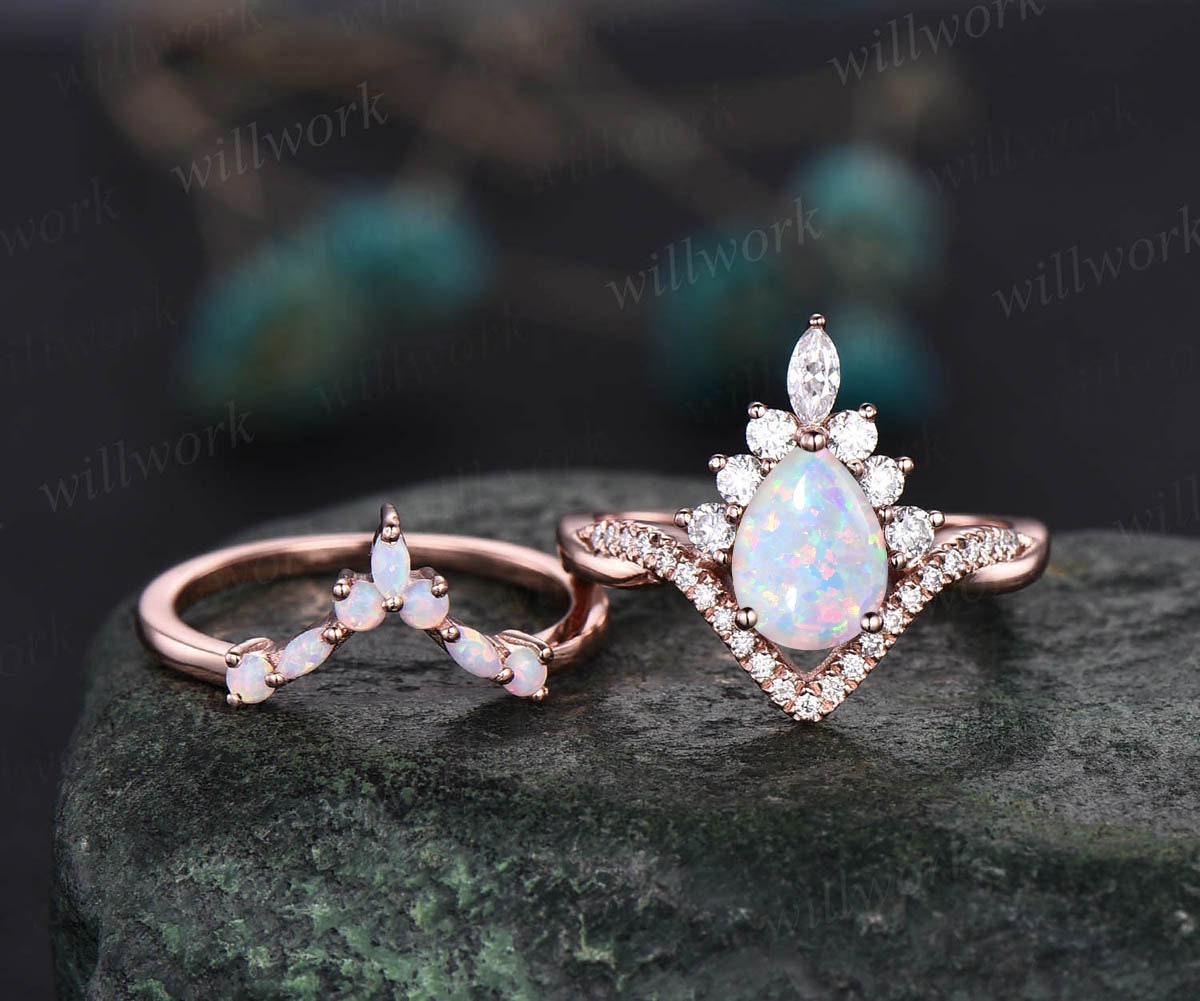 Overnight Platinum Antique Engagement Ring 84516-PL | Linwood Custom  Jewelers | Linwood, NJ
