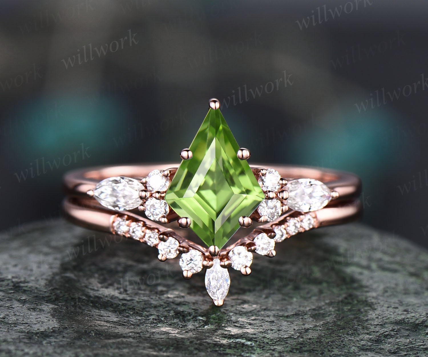 Peridot on sale wedding set