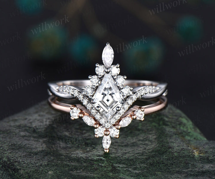 Vintage kite cut moissanite ring gold halo unique engagement ring set art deco curved twisted marquise diamond wedding ring set for women