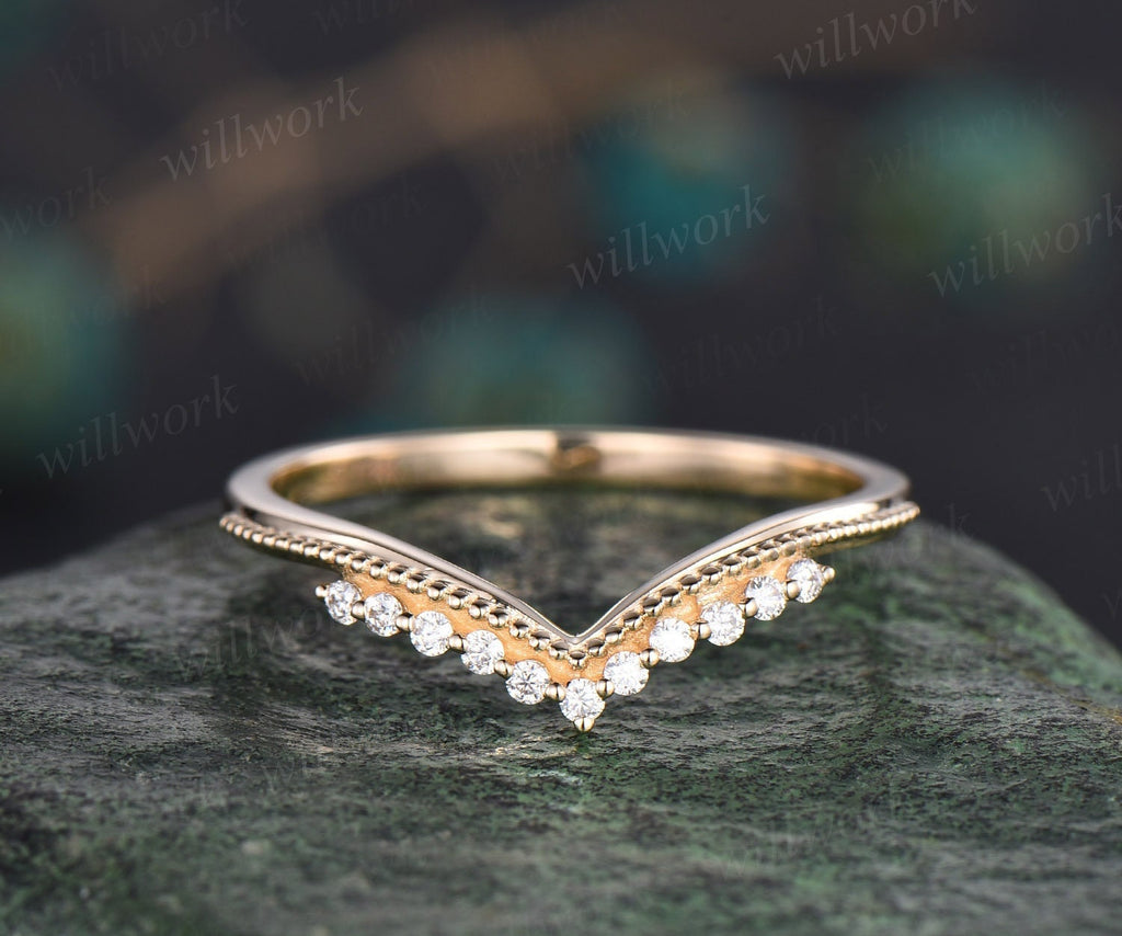 Vintage Inspired Moissanite Art Deco Band, Chevron retailer Ring, V Ring, Curved Chevron Moissanite Wedding Band, Curved Gold Ring, V Shape Band