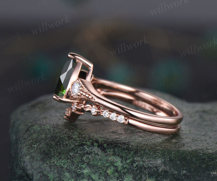 Vintage pear shaped green tourmaline engagement ring set leaf art deco diamond ring set three stone Milgrain antqiue wedding ring set women
