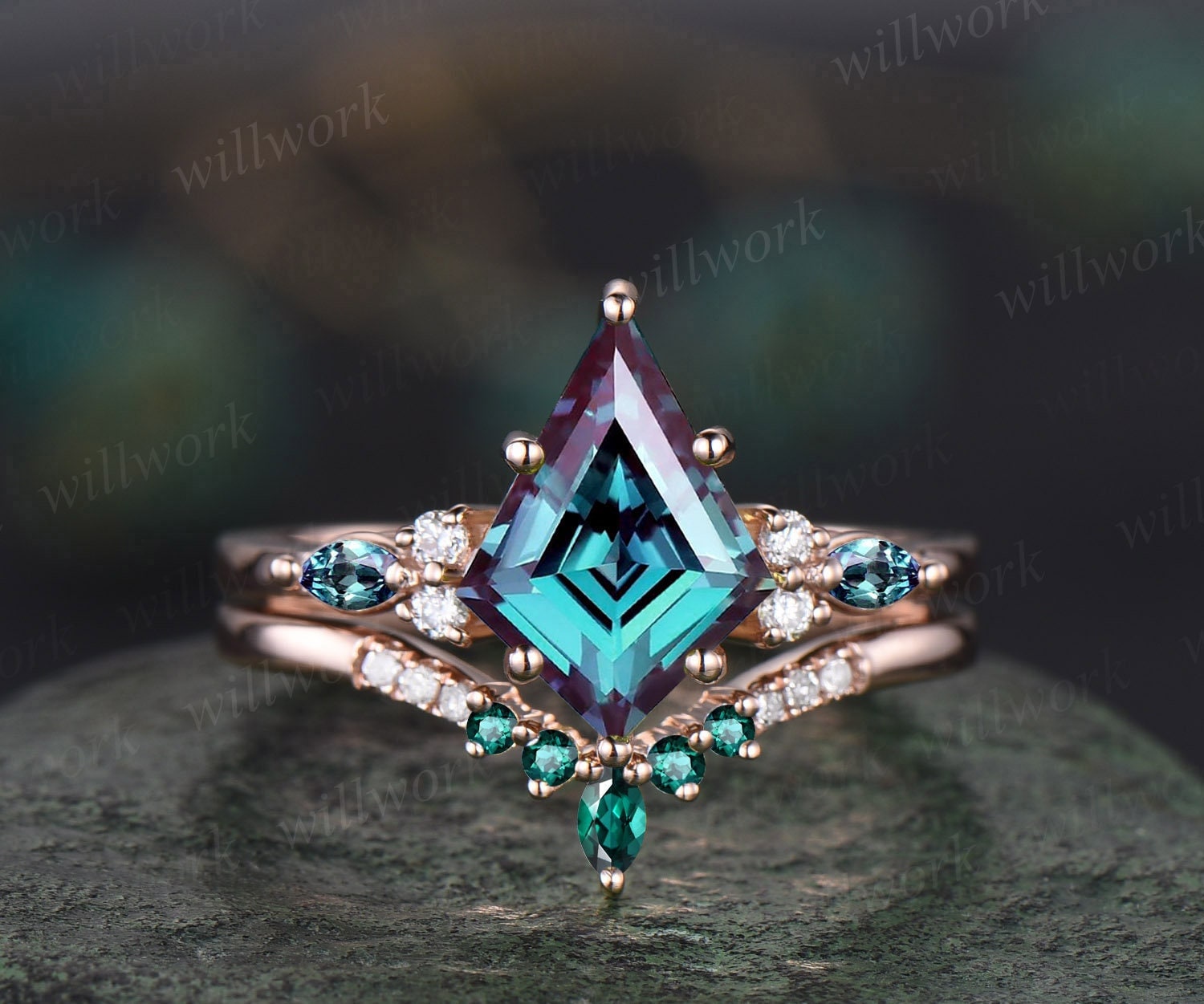 Small Alexandrite Rings 8x11mm kite cut Alexandrite ring solid 14k rose gold unique Alexandrit ...