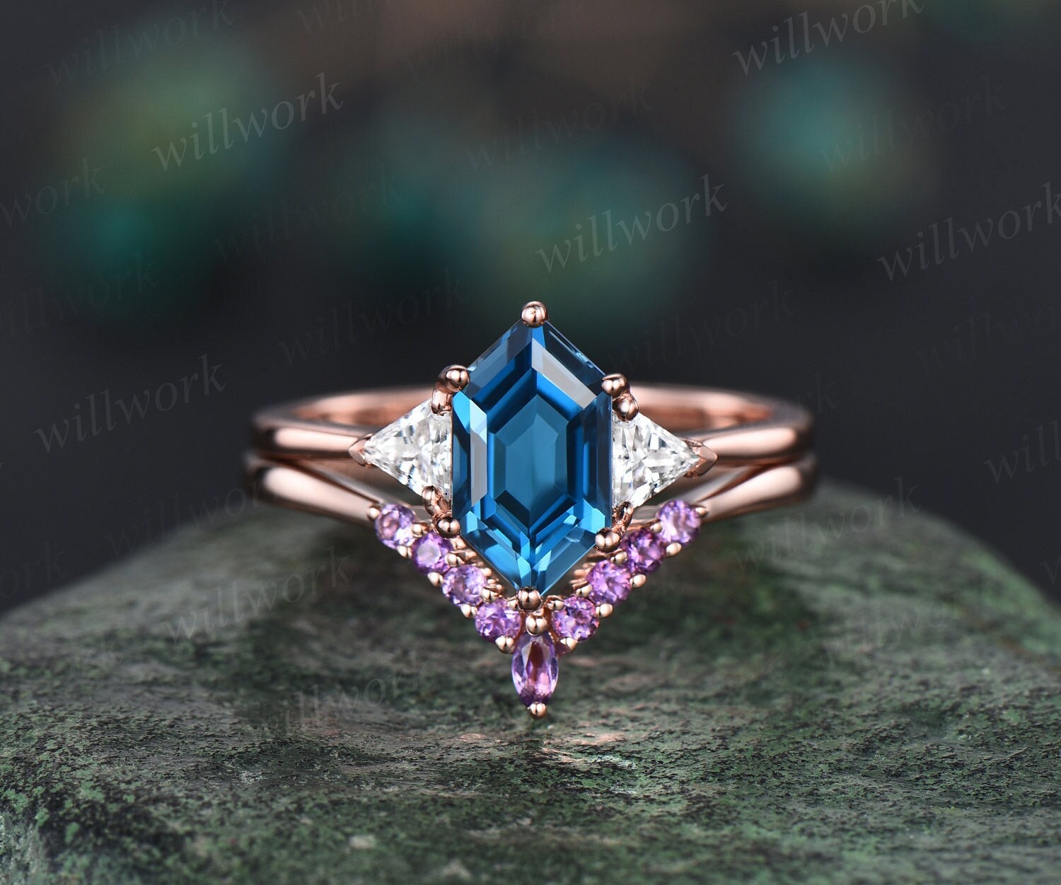 Order 1 Carat Round cut White Gold Swarovski Crystal Engagement Ring Maitan  | GLAMIRA.com